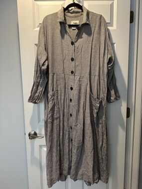 Flax Button-Front Full Length L/S Dress. Black Weave M 50” Bust. Cool Comfort